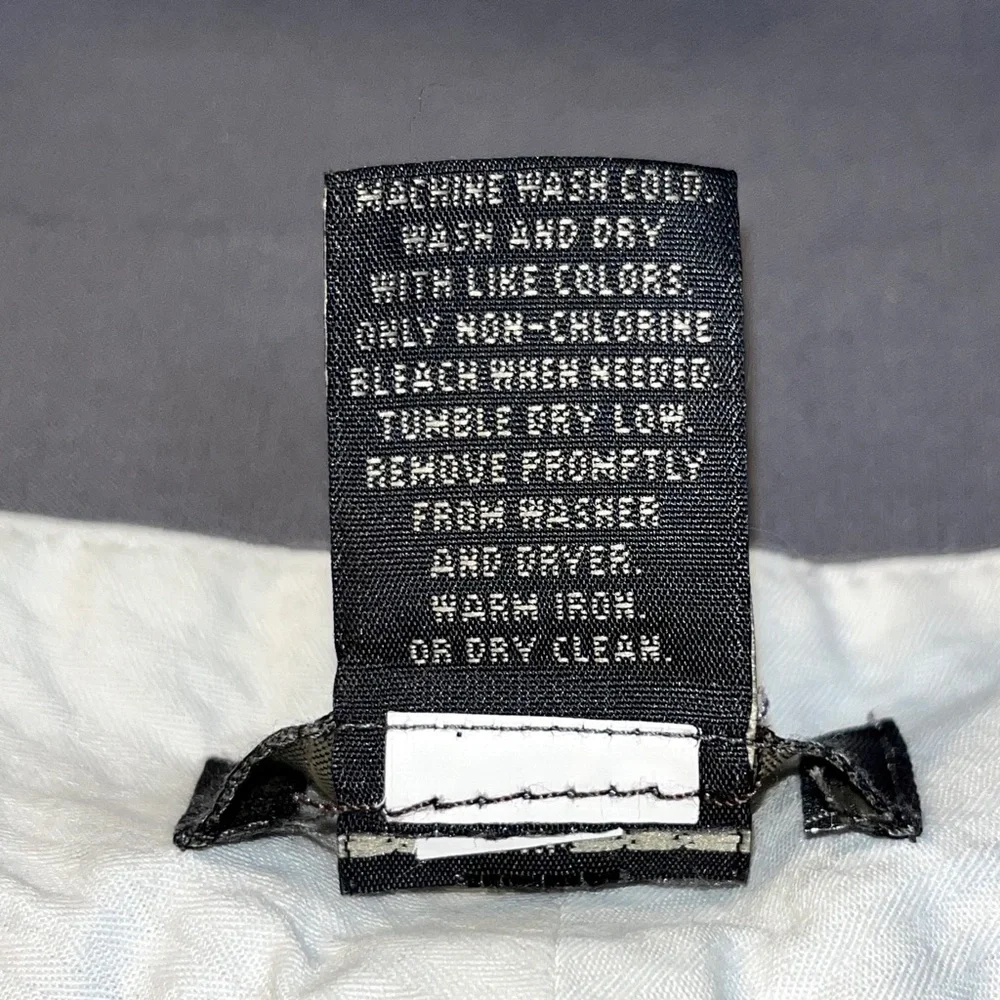 Banana Republic pants, stretch style, gray with pockets on front and back - Picture 10 of 10